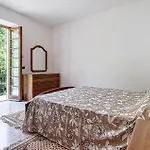 펜션 2 Bedroom Awesome In Ne *