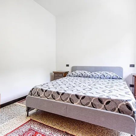 2 Bedroom Lovely Home In Ne * Ne