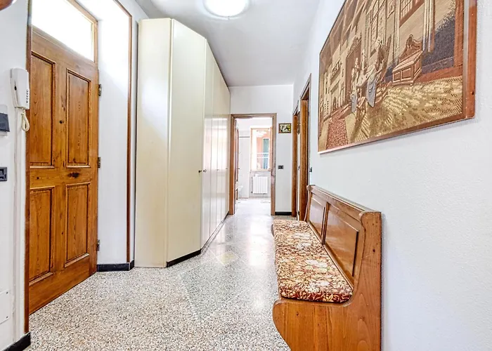 2 Bedroom Awesome In Ne *