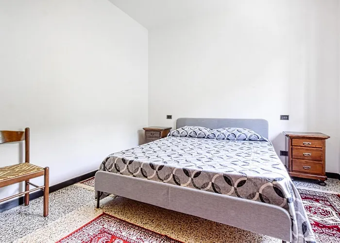 2 Bedroom Awesome In Ne * Ne