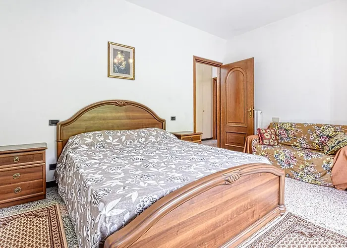 2 Bedroom Awesome In Ne Casa vacanze *